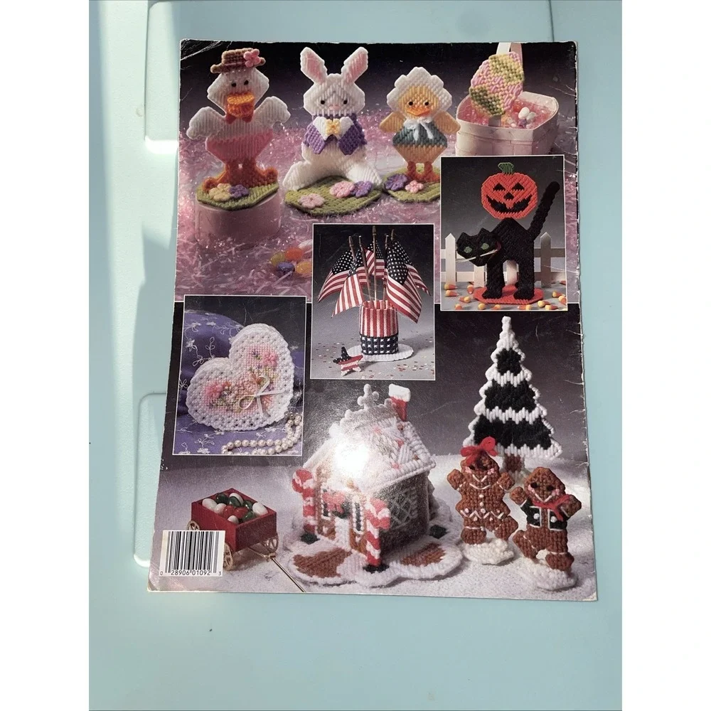 Leisure Arts 1092 Holiday Time in Plastic Canvas Dick Martin Patterns Leaflet